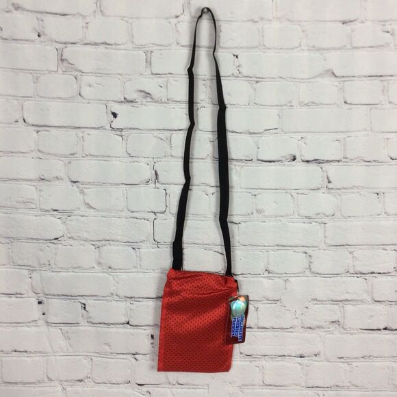 NCAA NC State Wolfpack Game Day Pouch Cross Body Nylon Jersey Style Zipper Purse - Picture 6 of 6